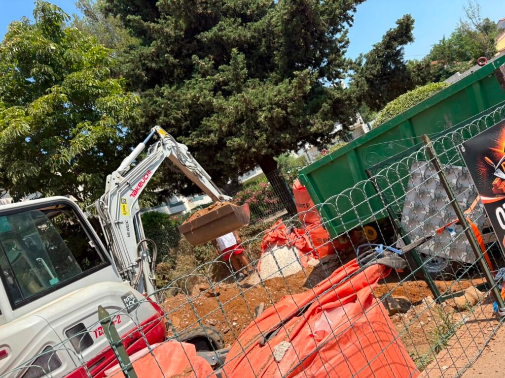 Benne de 8 m³ de gravats et de terre
